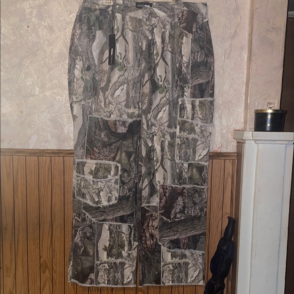 Fashion Nova Camo Wide Leg Cargo Jeans in Green and Brown